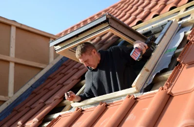 Pose de fenêtres de toit Velux à Coublanc